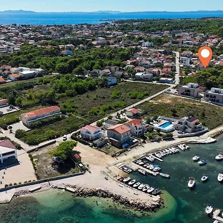 Buska Near Sea Apartman Vir
